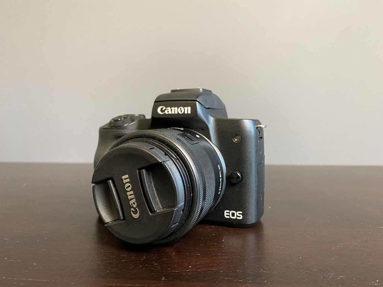Canon m50 + ef-m 15-45mm is stm + 6 batteries