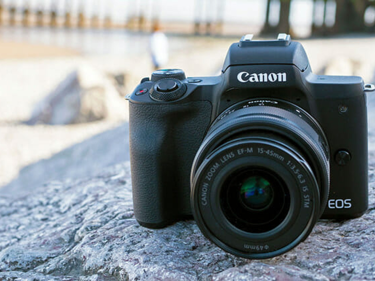 Canon m50 camera bundle: 32mm f/1.4 & 18-150mm f/3.5-6.3