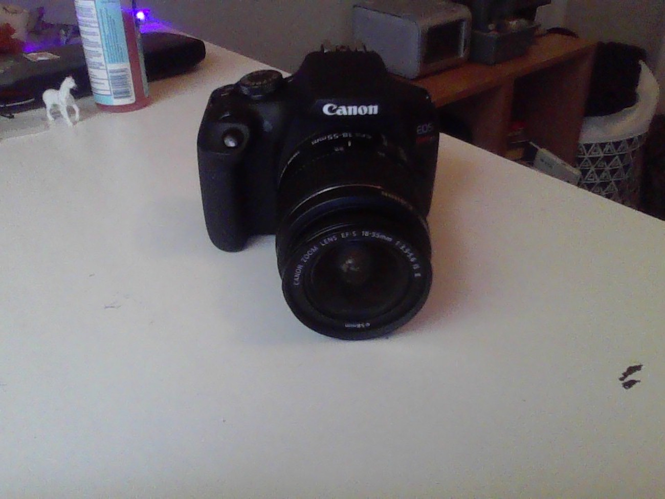 Canon os rebel t7 dslr camera
