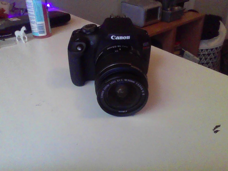 Canon os rebel t7 dslr camera