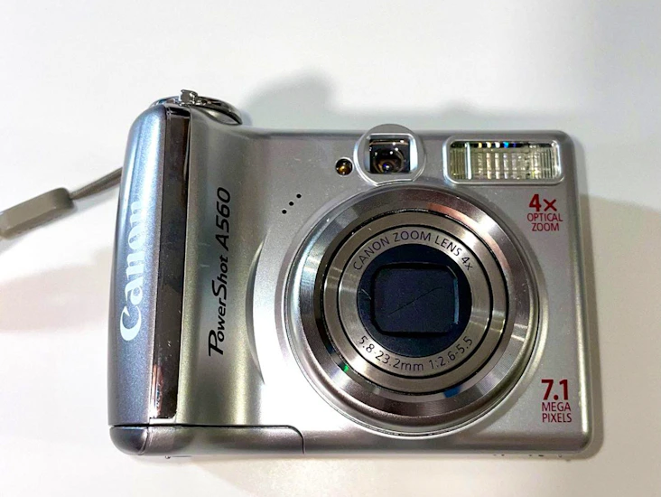 Canon powershot a560 digital camera