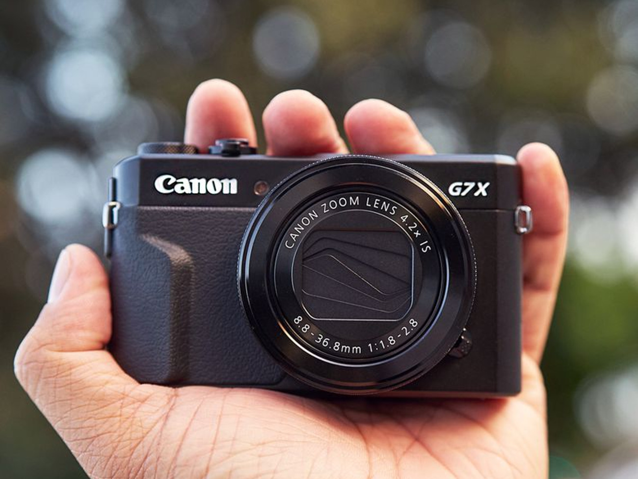 Rent Canon Powershot G7X Mark II from Linda l, London Fields, Hackney for  16.67 - 29 GBP/day