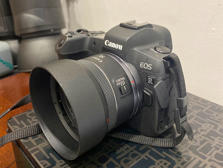 Canon eos r + 50mm rf 1.8 prime lens