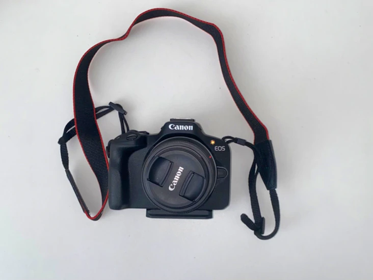 Canon r50 mirrorless with content creator kit & bag