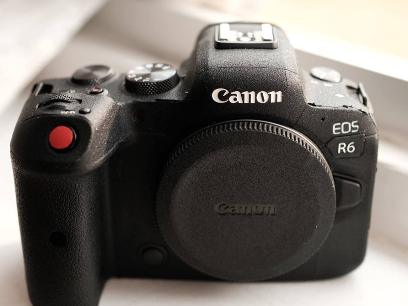 Canon r6 full frame 
