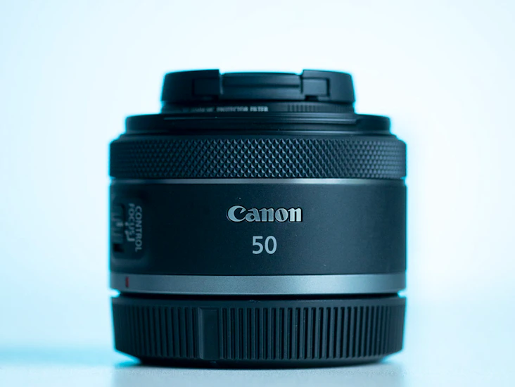 Canon rf 50mm f1.8 stm lens