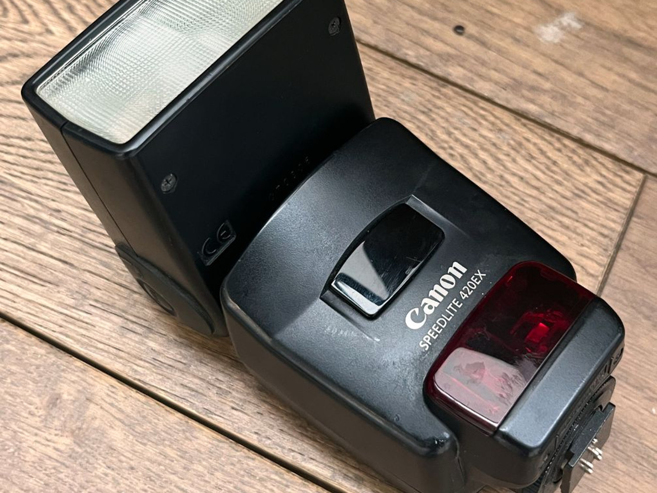 Canon speedlite 470ex & off-camera bracket