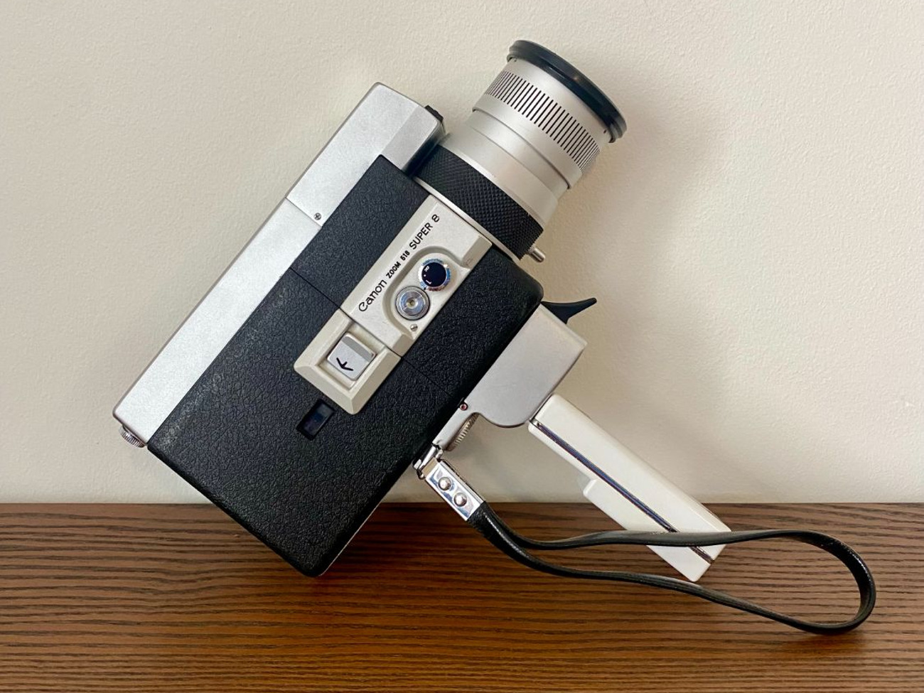 Canon super 8mm zoom 518 camera