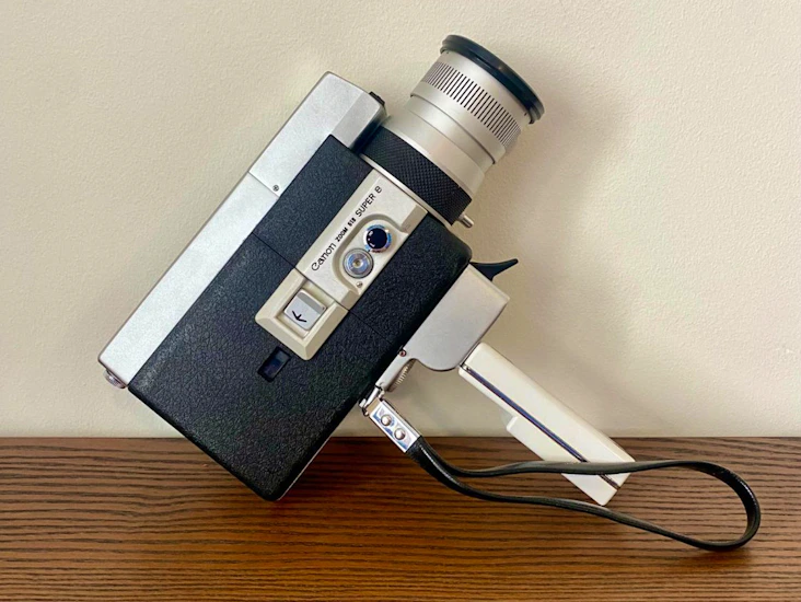 Canon super 8mm zoom 518 camera