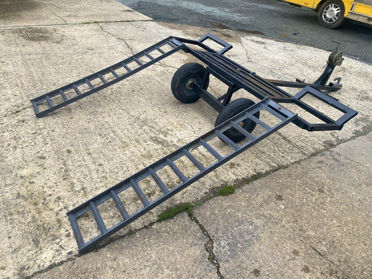 Car recovery towing dolly with winch