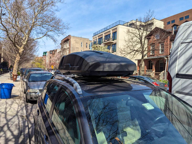 Car roof cargo box - thule force xt l