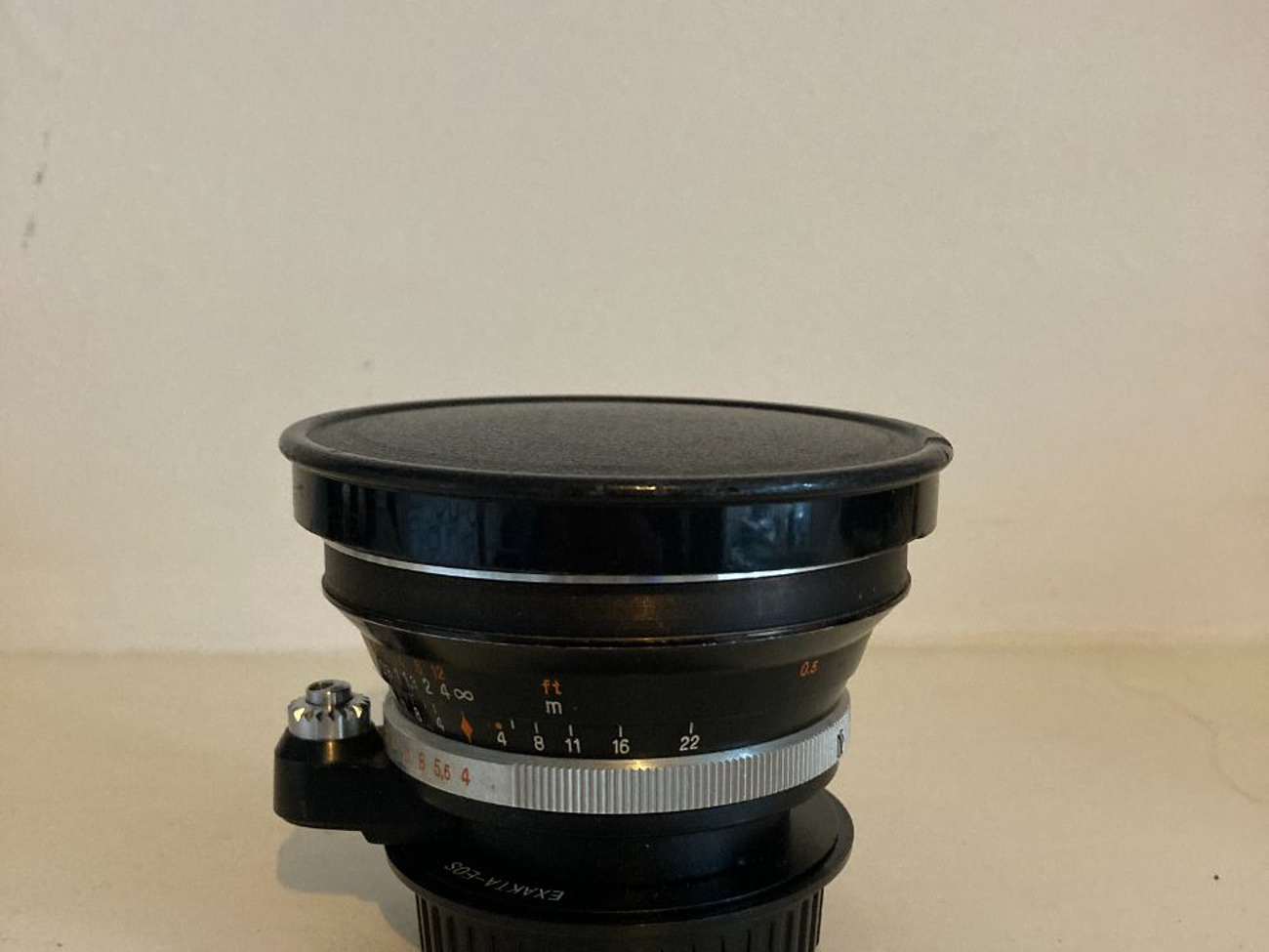 Carl zeiss jena flektogon wide angle 20mm f4 - ef mount