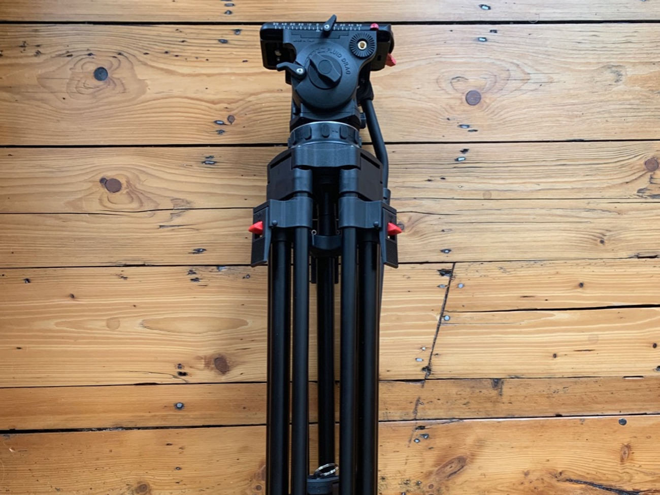 Cartoni focus 12, lightweight, sachtler style tripod