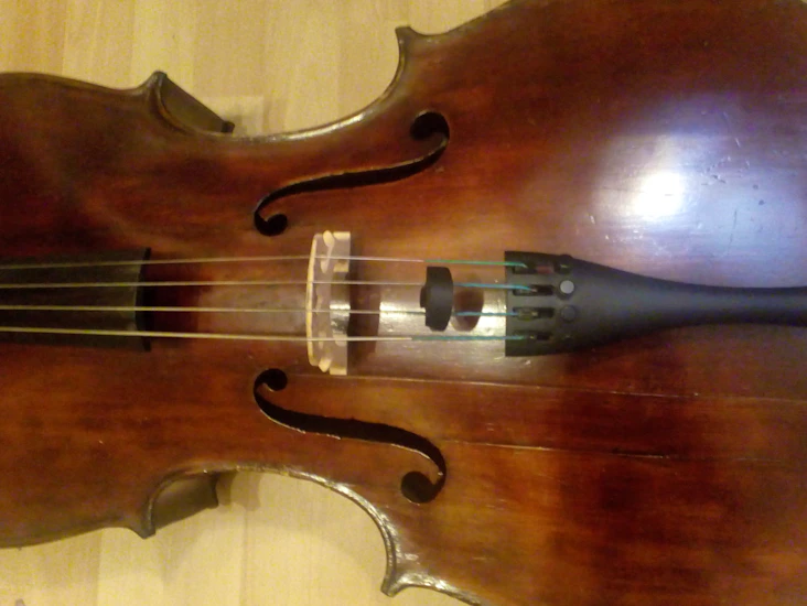 Cello full size, 1850, german with modern carbon fibre bow