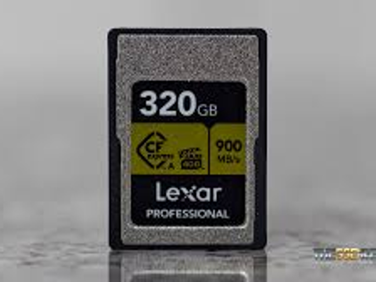 Cfexpress type a card 320gb and card reader