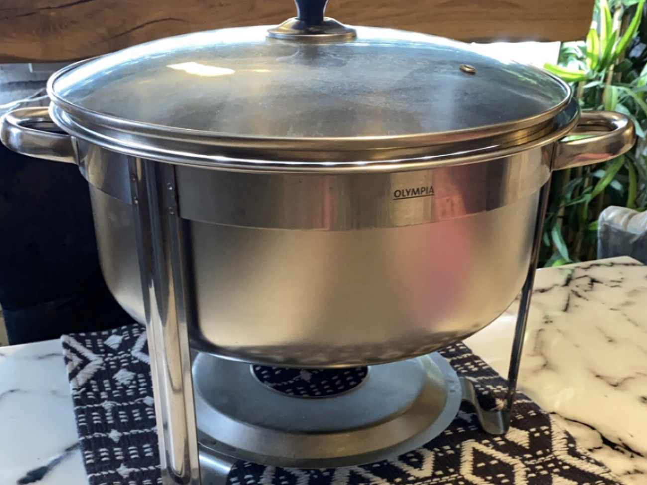 1x chafing dish (round)