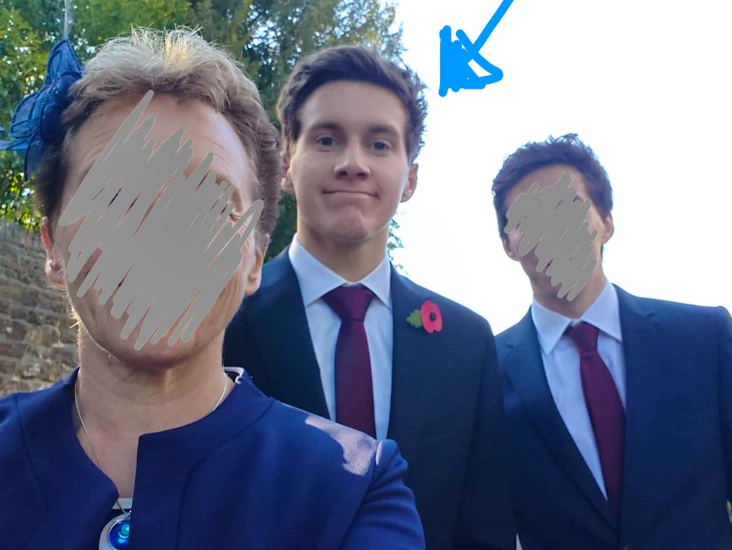 Charles tyrwhitt navy suit