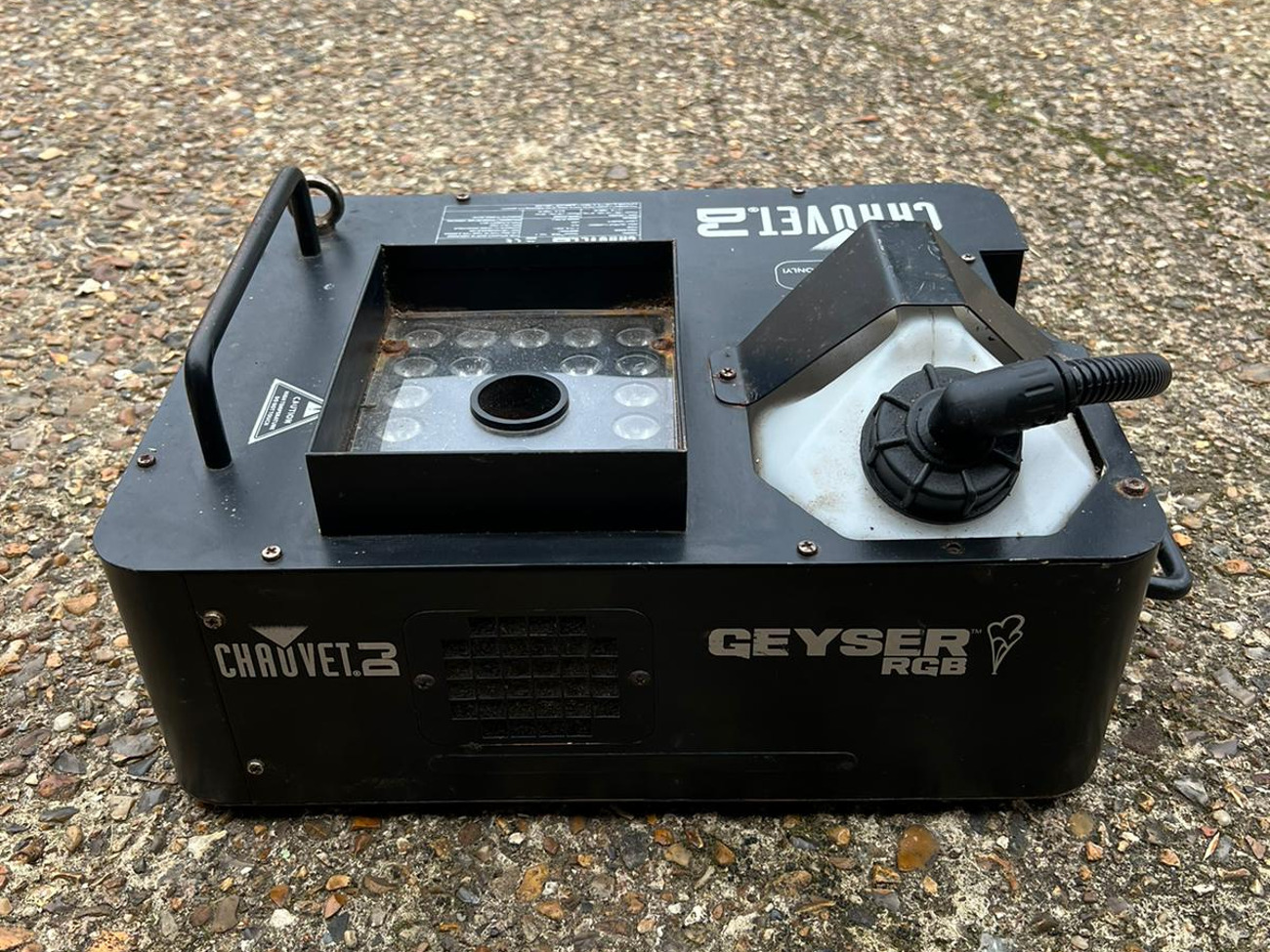 Chauvet geyser vertical fogger 