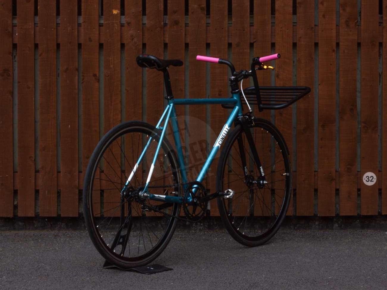 Rent Cinelli Gazzetta Fixie Bike from Rosario V, Mile End, Tower