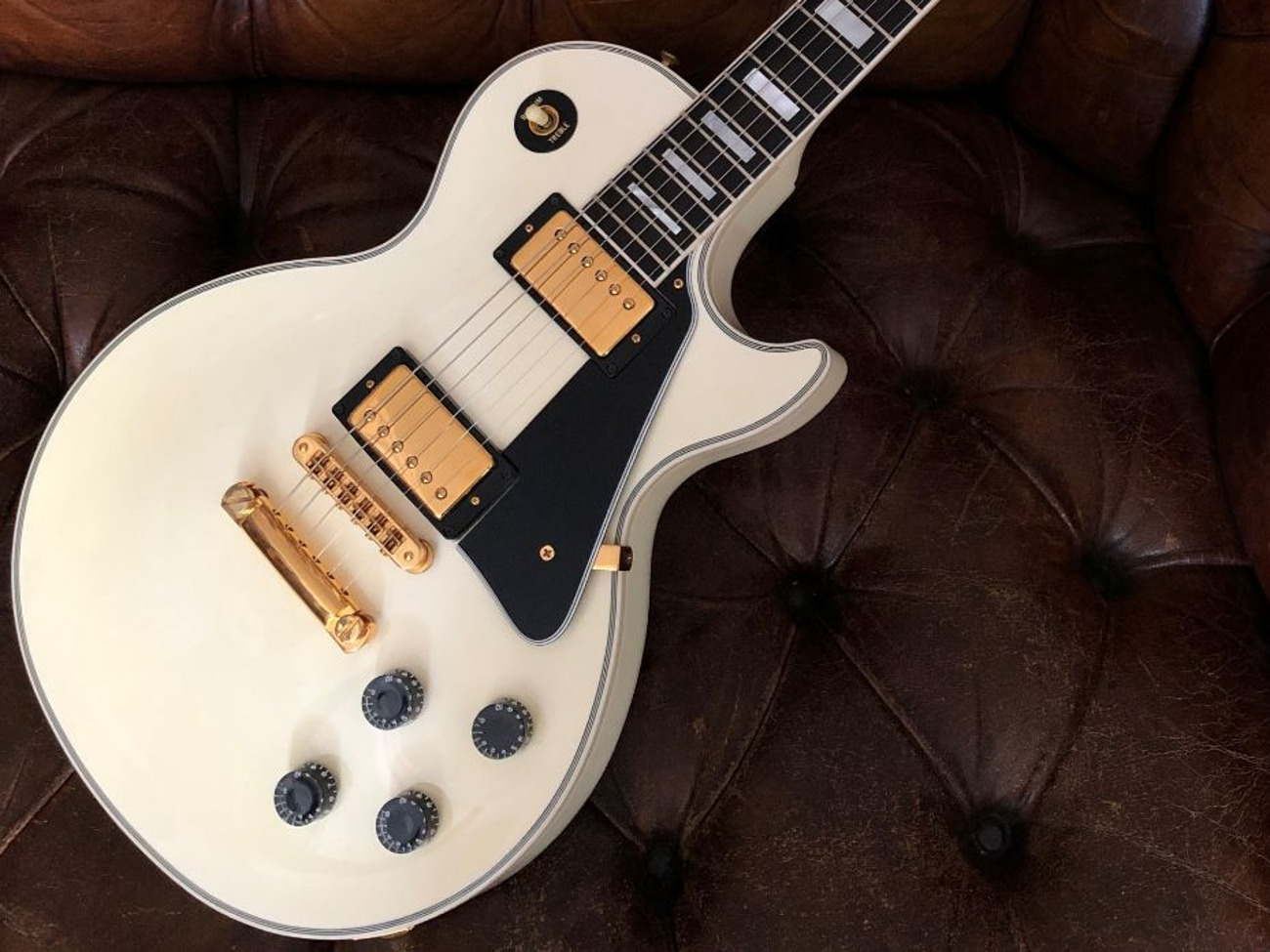Classic 1990 gibson les paul custom, alpine white