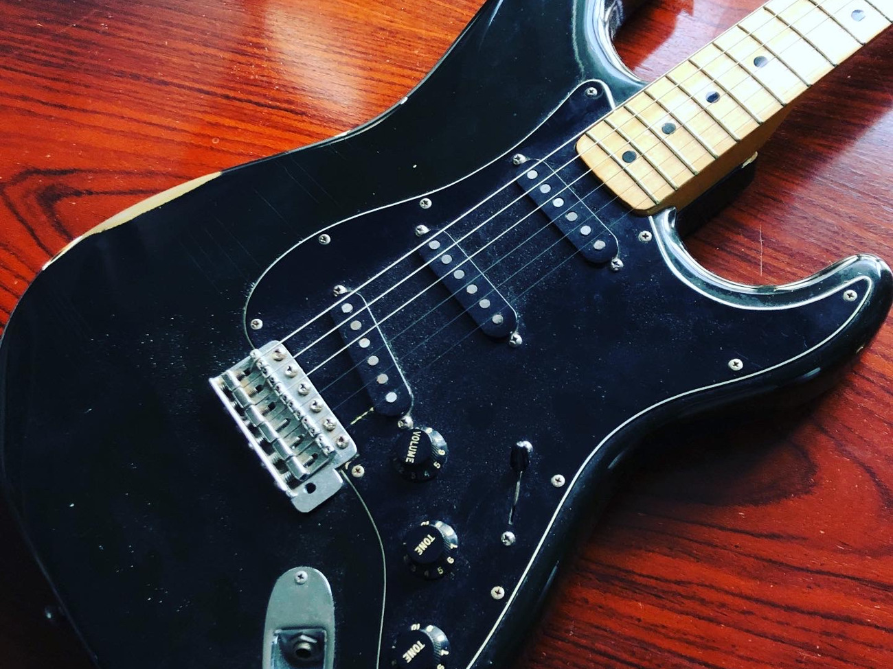 Classic black 70s fender stratocaster