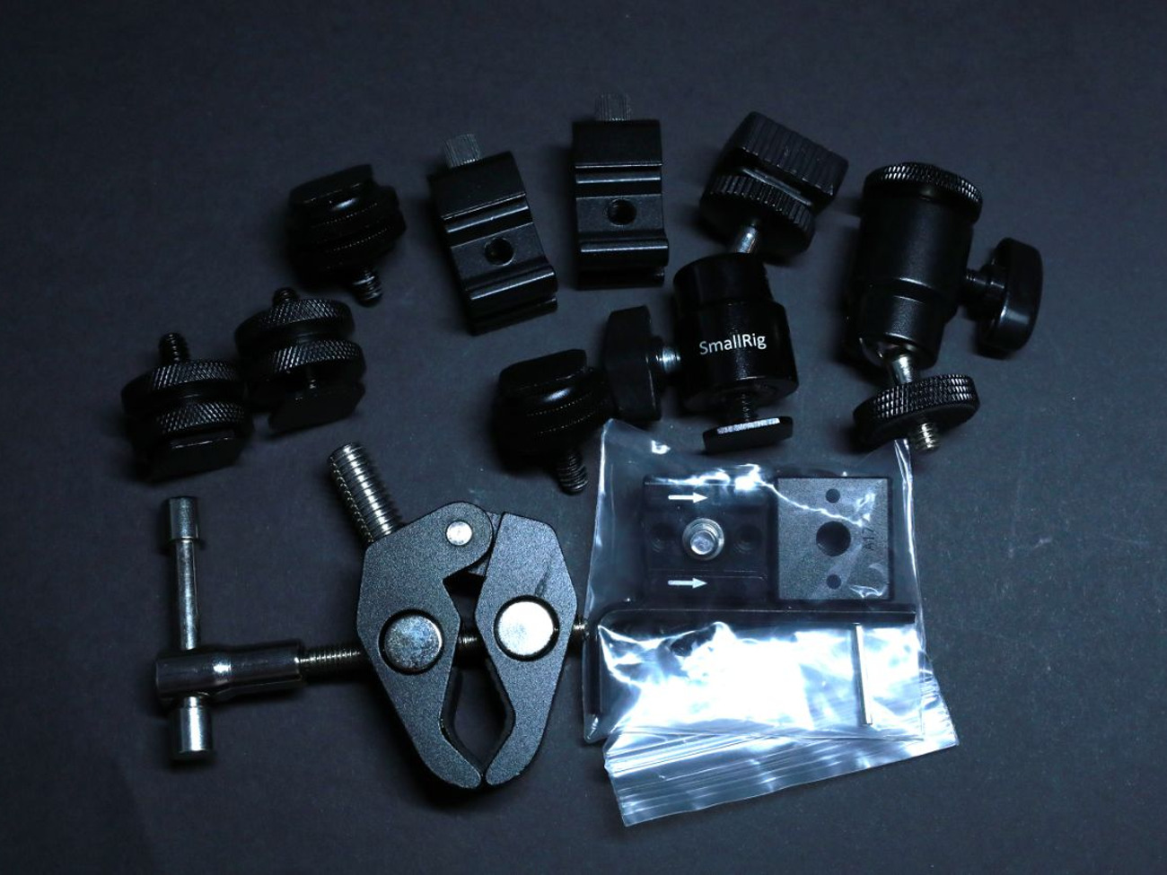 Cold show mount and hot shoe mounts