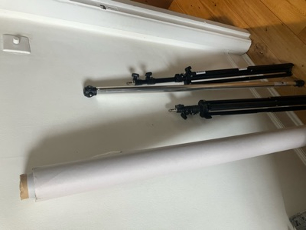 Colorama grey + stands for background paper