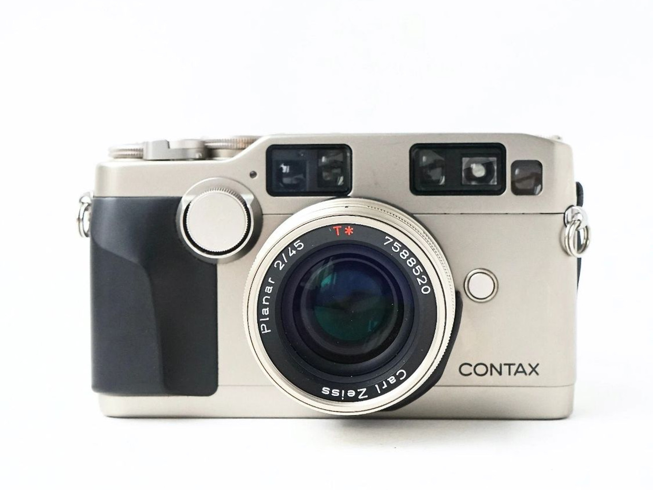 Contax g2 body + 45mm f2 lens