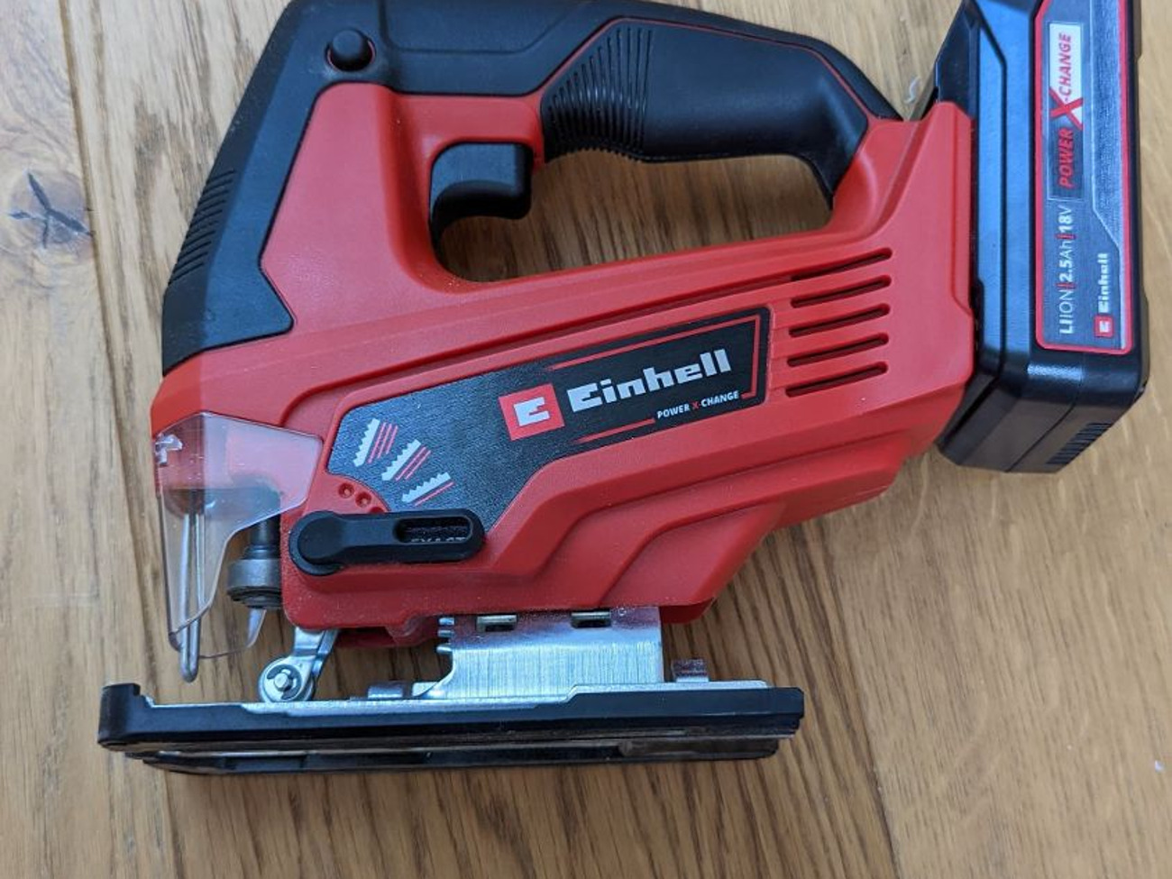 Cordless jigsaw 