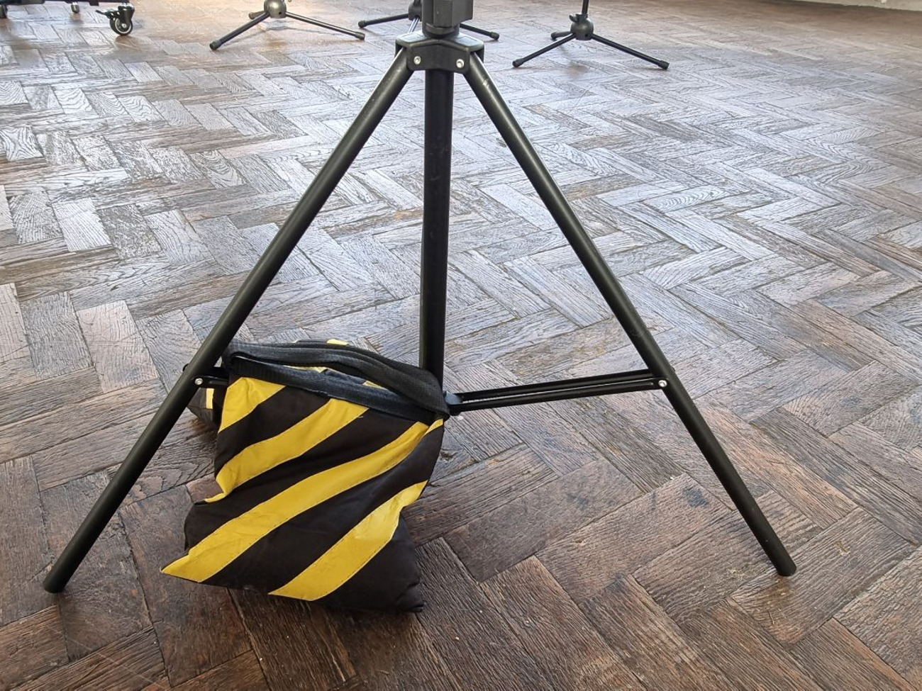 Counter weight safety weight