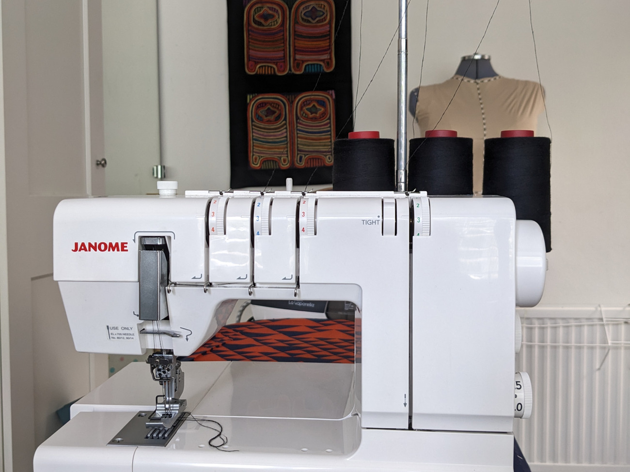 Coverpro 2000cpx coverstitch machine £10/day