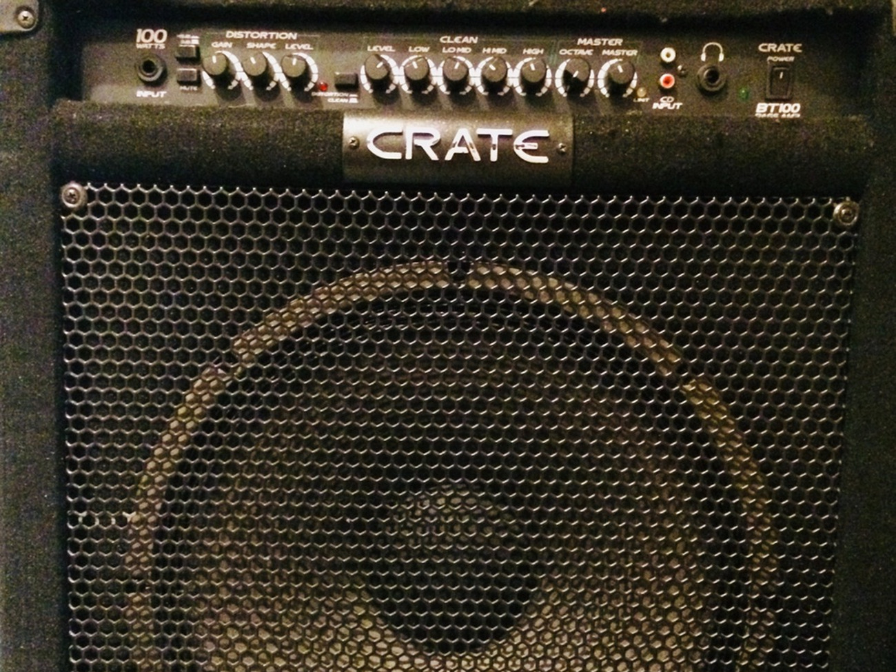 Crate 100 watt bass amp with built in tuner and octaver