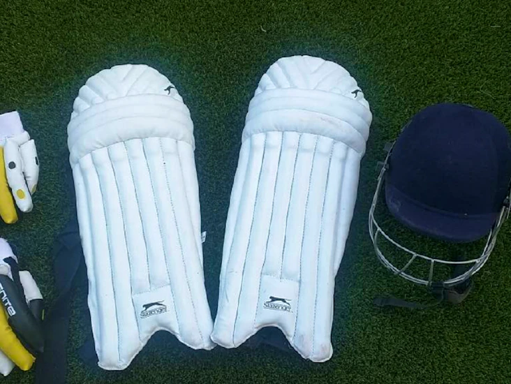 Cricket batting equipment