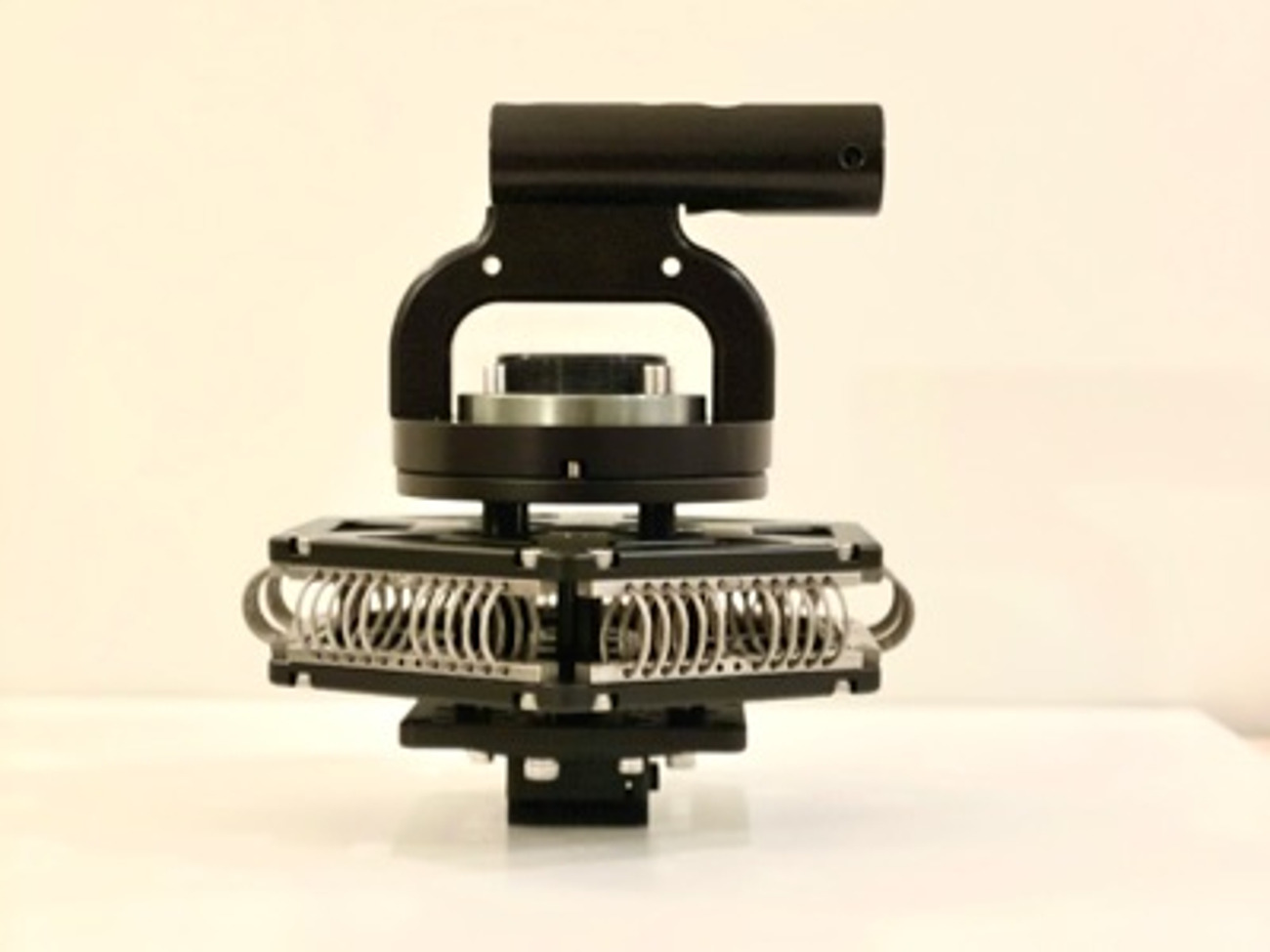 Custom easy vibration isolator plate