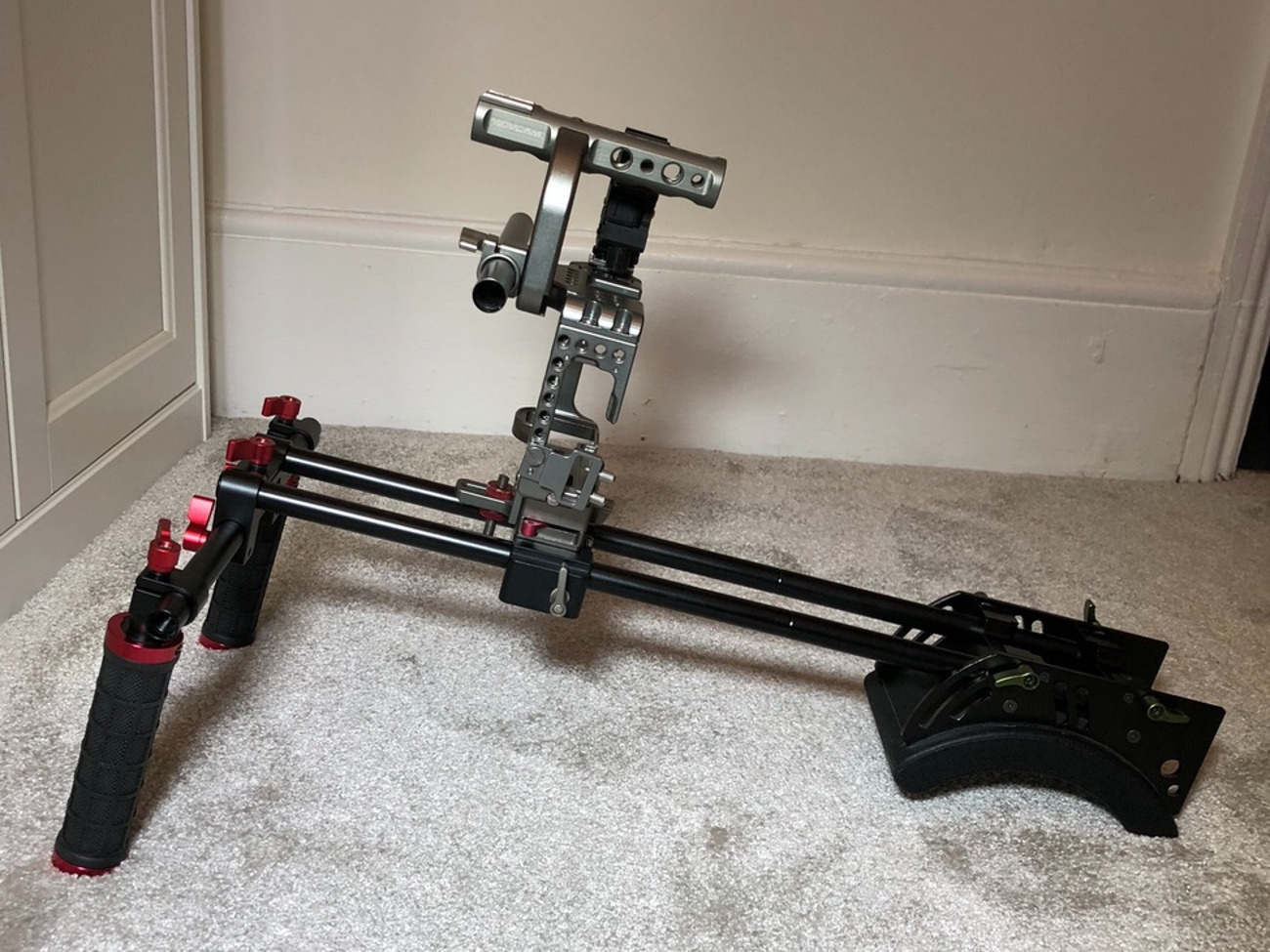 Custom cine camera dslr shoulder rig with camvate grips 