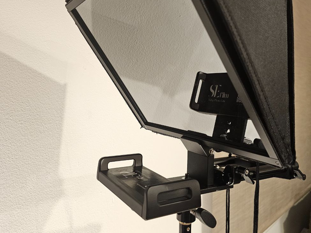 Easy custom t12 teleprompter (15mm rods or stand)