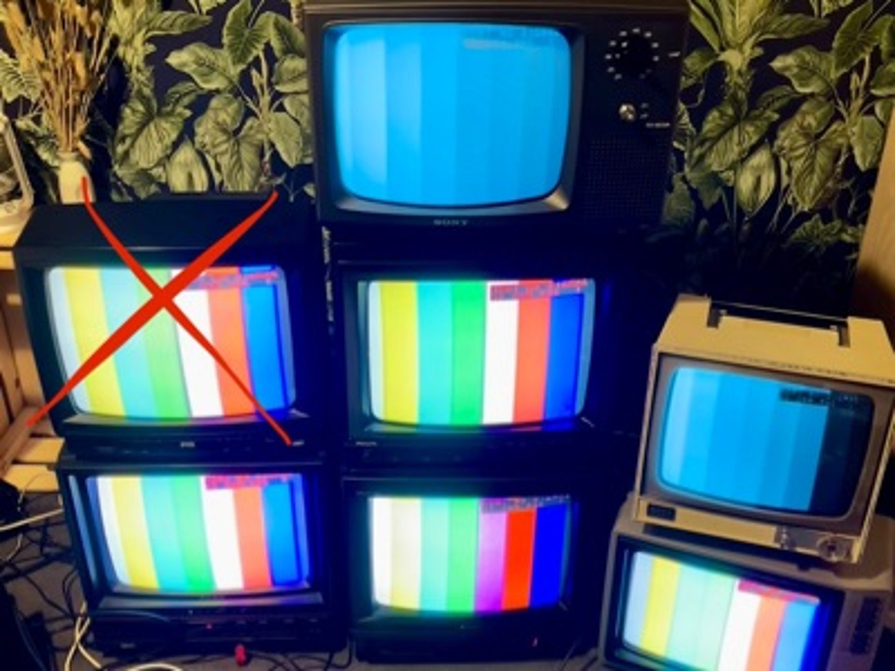 Custom vintage crt tv packages