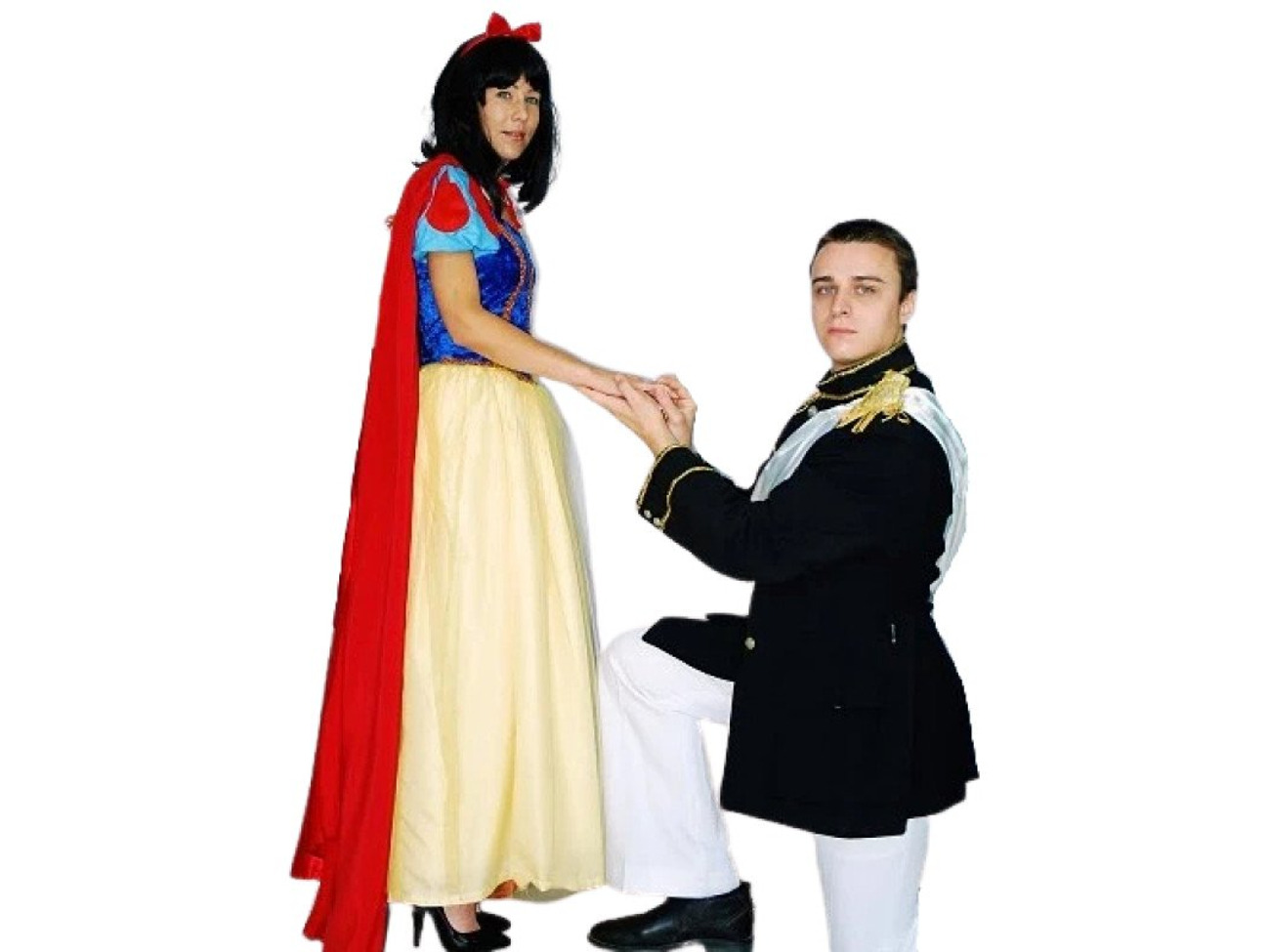 D18 snow white costume