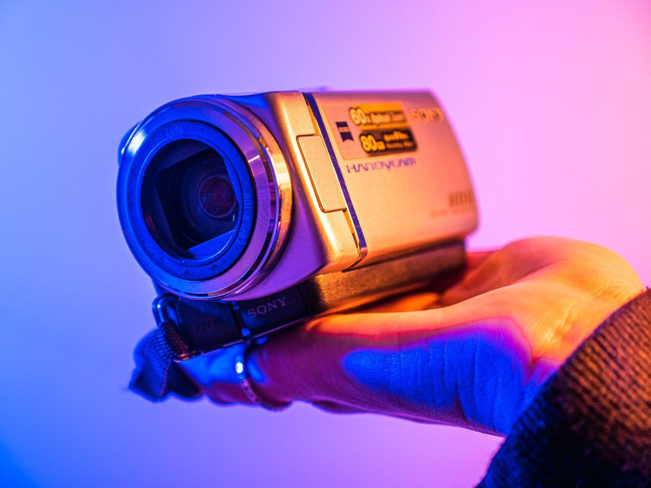 Rent DCR-SR57 Sony Handycam HDD 60x optical zoom 80gb/61hrs from