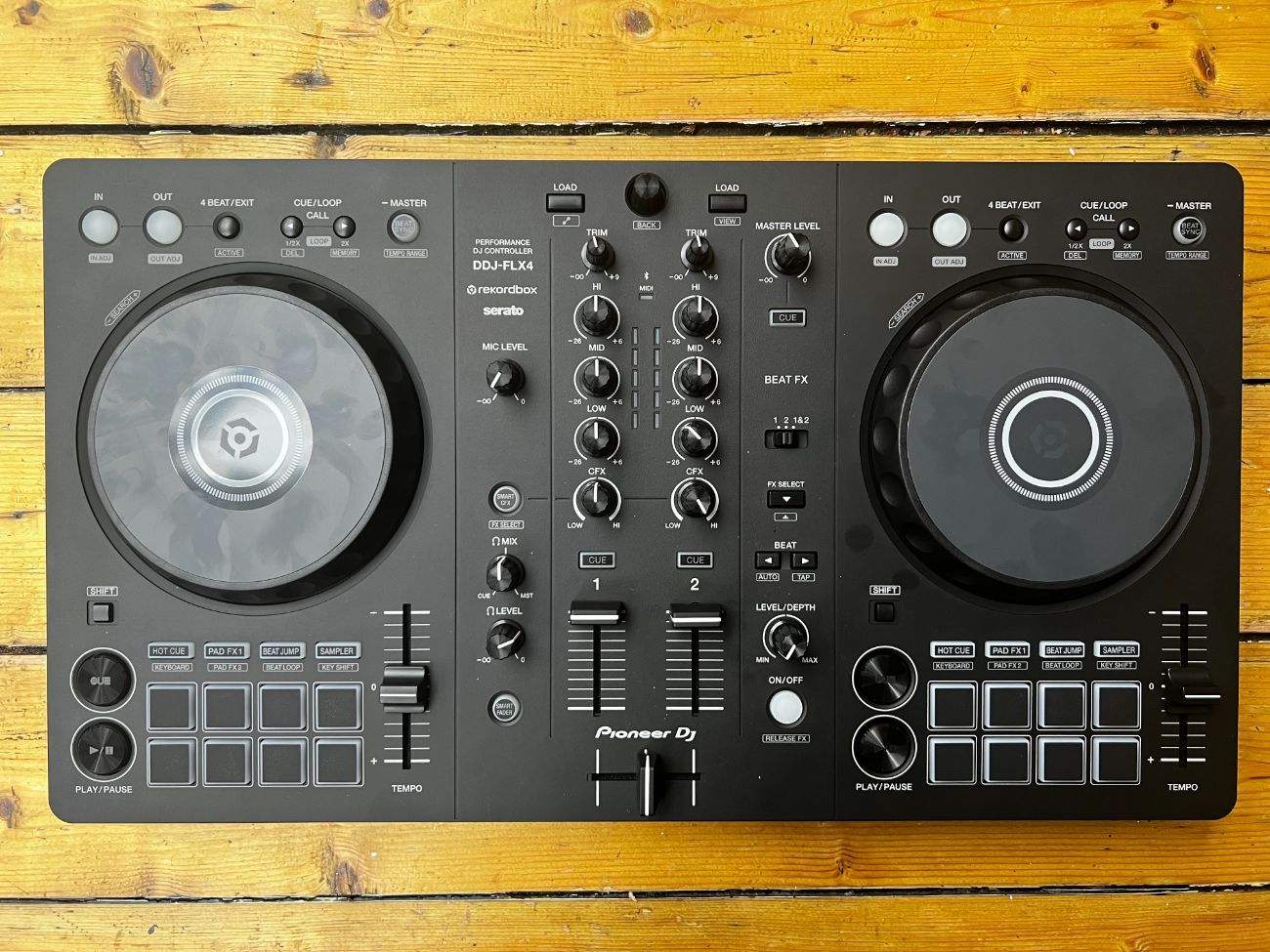 Ddj flx4 - dj controller 