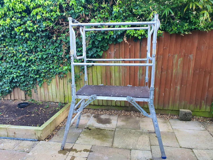 Decorating platform/ scaffolding acces work platform