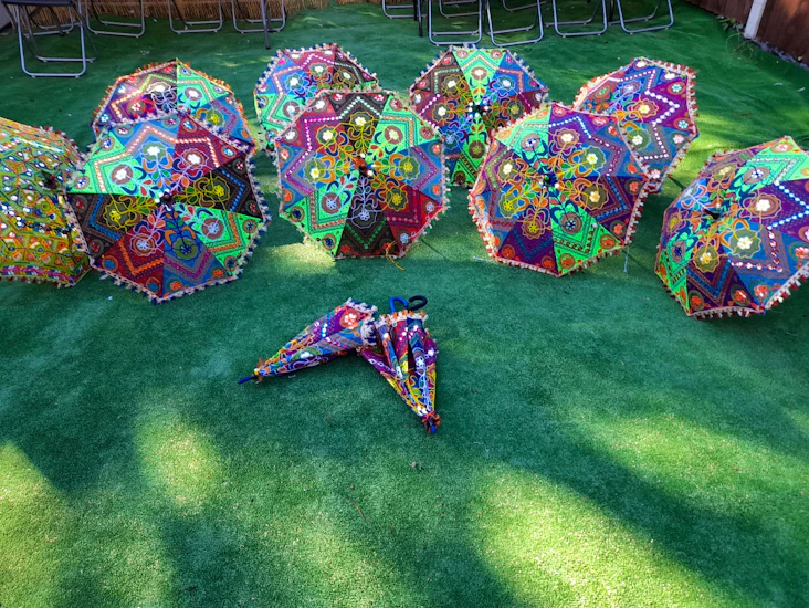 5x indian party decor umbrellas