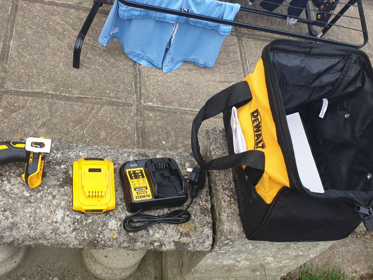 Dewalt cordless drill with rechargeable battery 