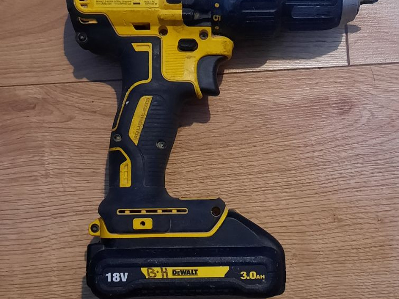 Dcd778 combi drill sale