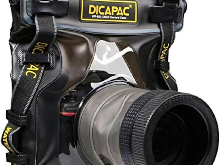 Dicapac waterproof case for dslr/mirrorless cameras