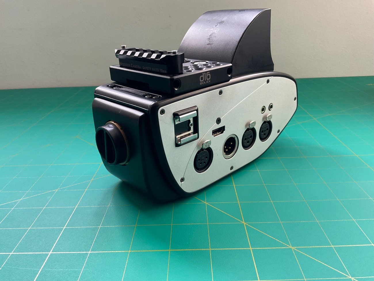 Digital bolex d16 2tb w/ c lens mount + 5 cine lenses