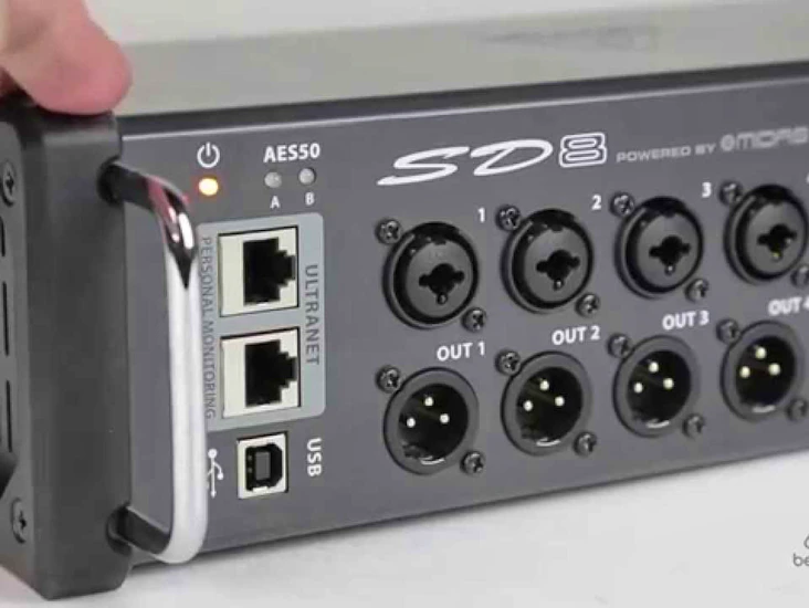 Digital snake behringer sd8 with 75 foot cat6 cable