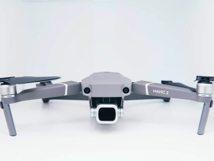 Dj mavic 2 pro 4k 10 bit drone w/ fly more package