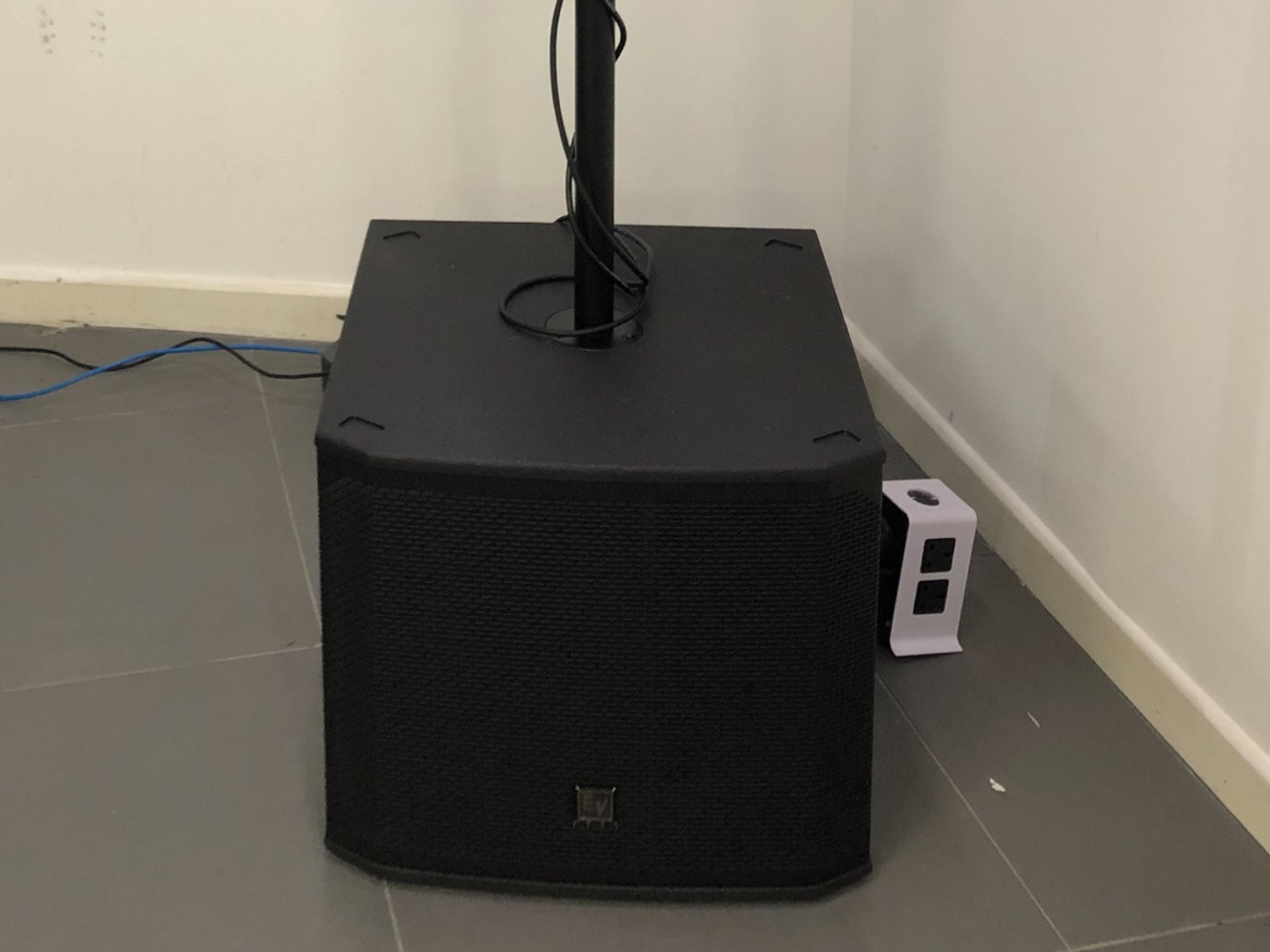 Dj package 2x tops 2x subs
