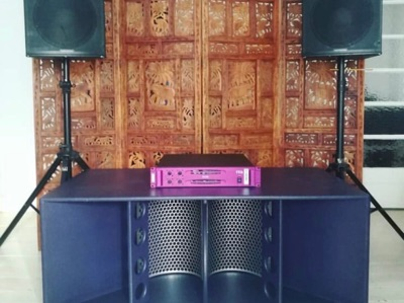 Dj speakers sound system & lights hire